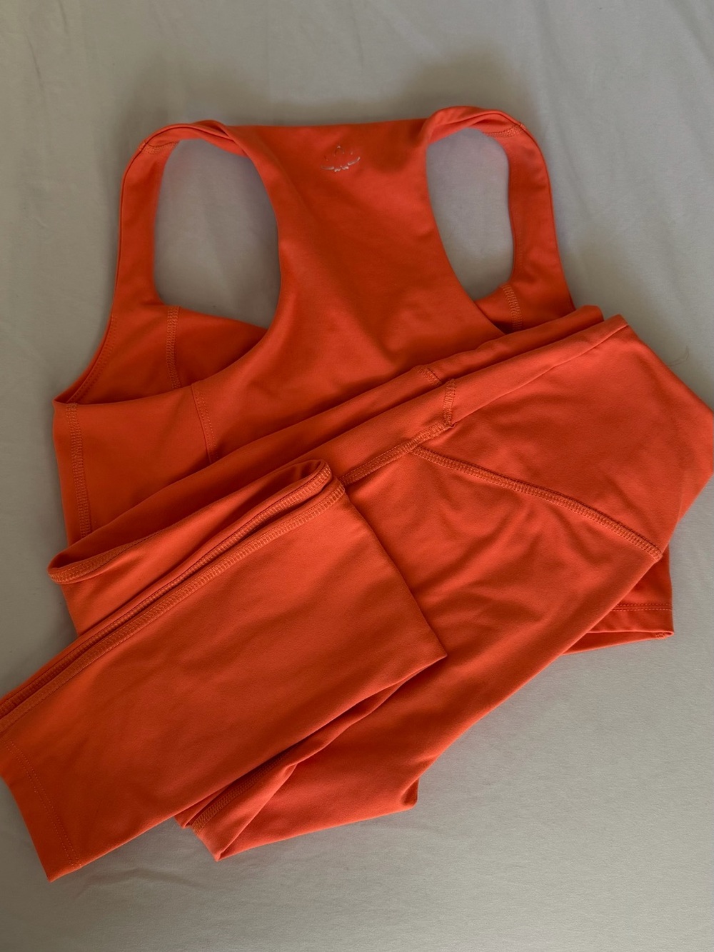 Beyond Yoga Women's Orange Leggings & Sports Bra Set
